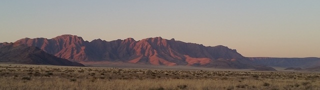 Namibia: Mountain range near the 'Desert Camp'