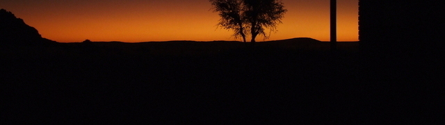 Namibia: Abendrot im „Desert Camp“